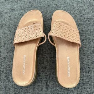 Donald J. Pliner Women's bronze Slide Sandals